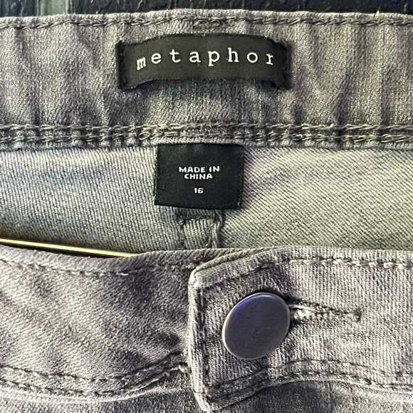Metaphor Gray Size 16 Jeans - minor distressed - Picture 3 of 10